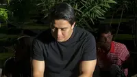 Billy Syahputra Kembali Ziarah ke Makam Olga Syahputra, Tradisi Setiap Ramadan
