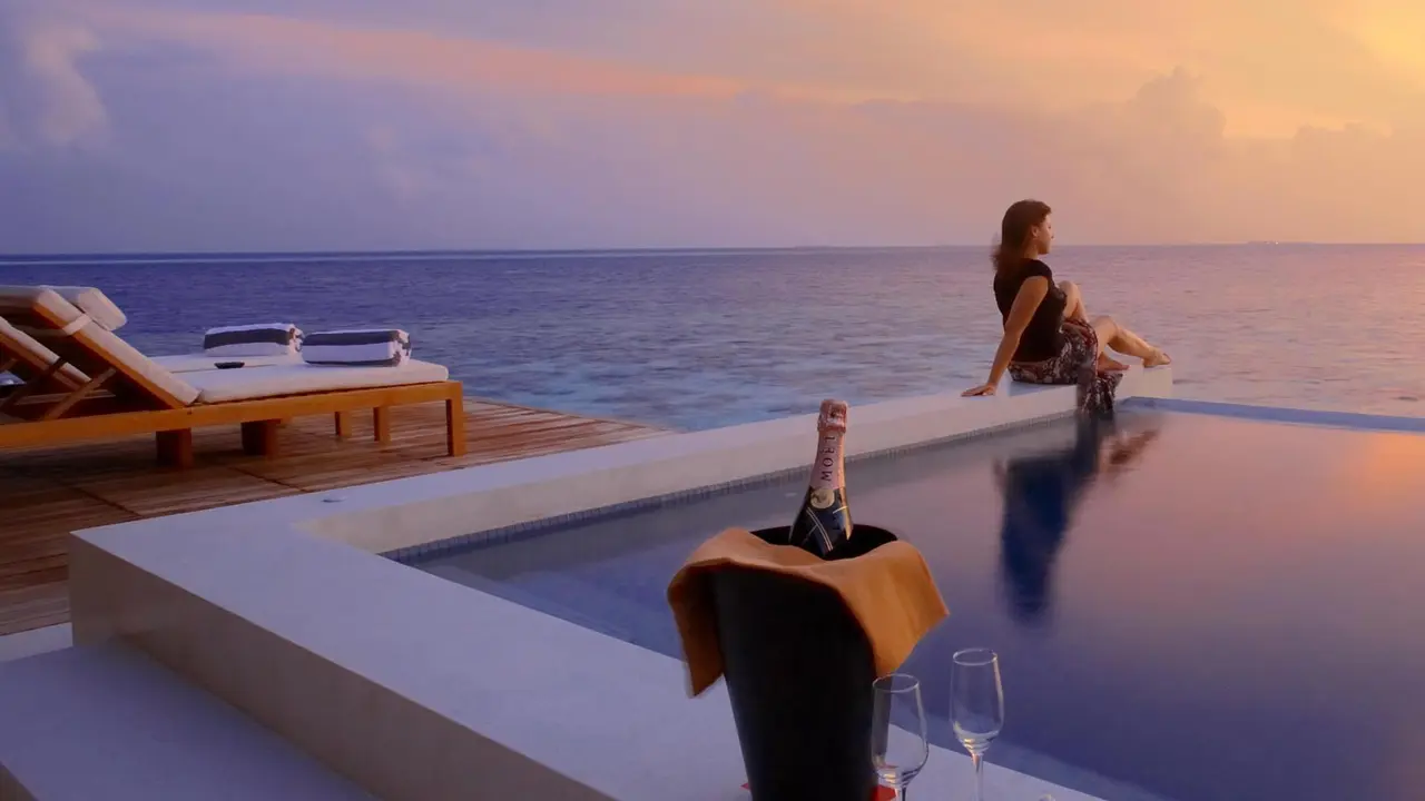 10 Barang Mewah yang Kerap Dipamerkan Anak Orang Kaya