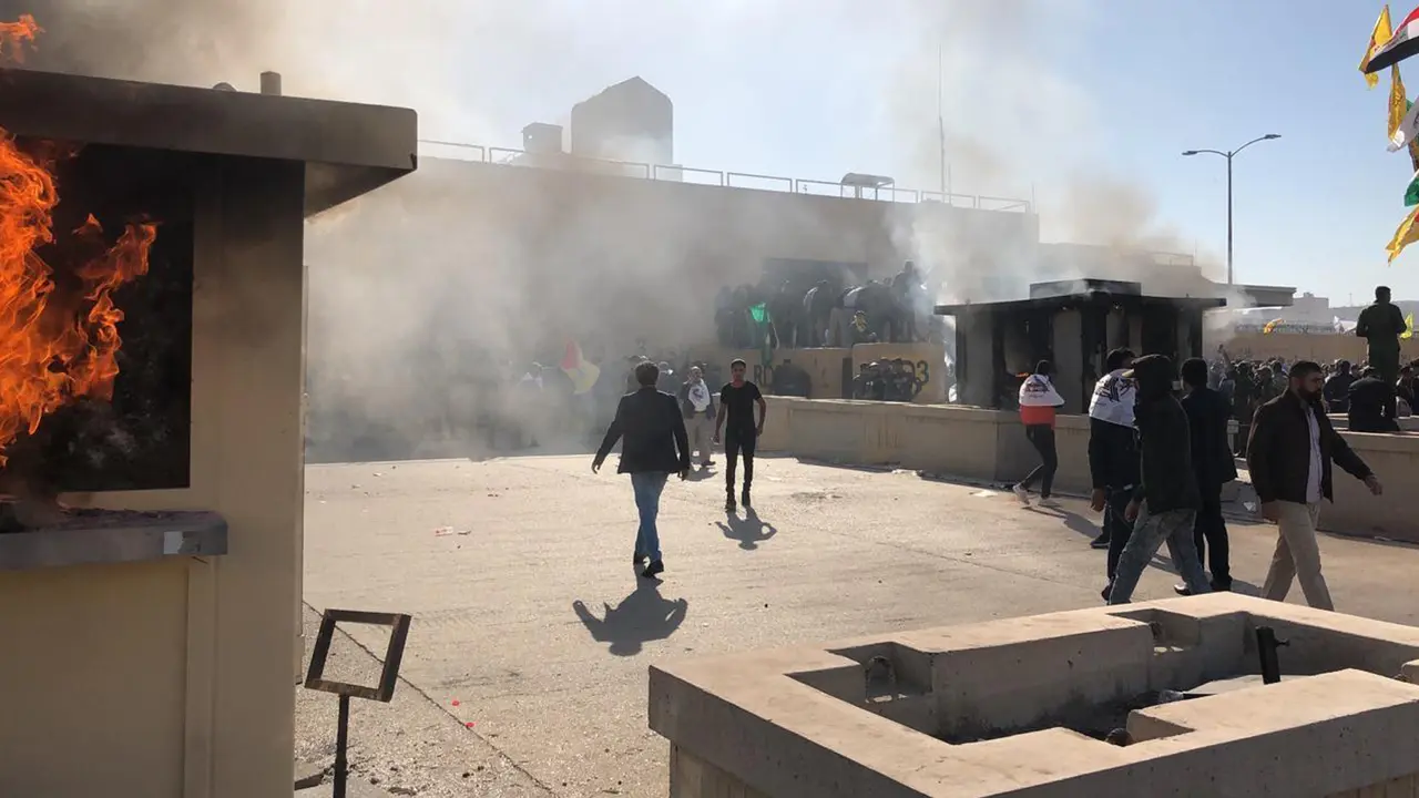 Demonstran Irak Serbu Kedutaan Besar AS