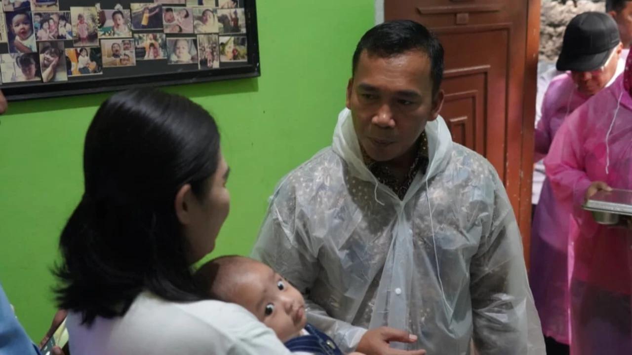 FOTO: Menteri Wihaji Tinjau Program Makanan Bergizi Gratis Bagi Ibu dan Balita