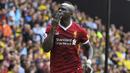 Selebrasi pemain Liverpool, Sadio Mane saat mencetak gol ke gawang Watford pada laga Premier League di Vicarage Road, Watford, (12/8/2017). Liverpool bermain imbang 3-3. (Daniel Hambury/PA via AP)