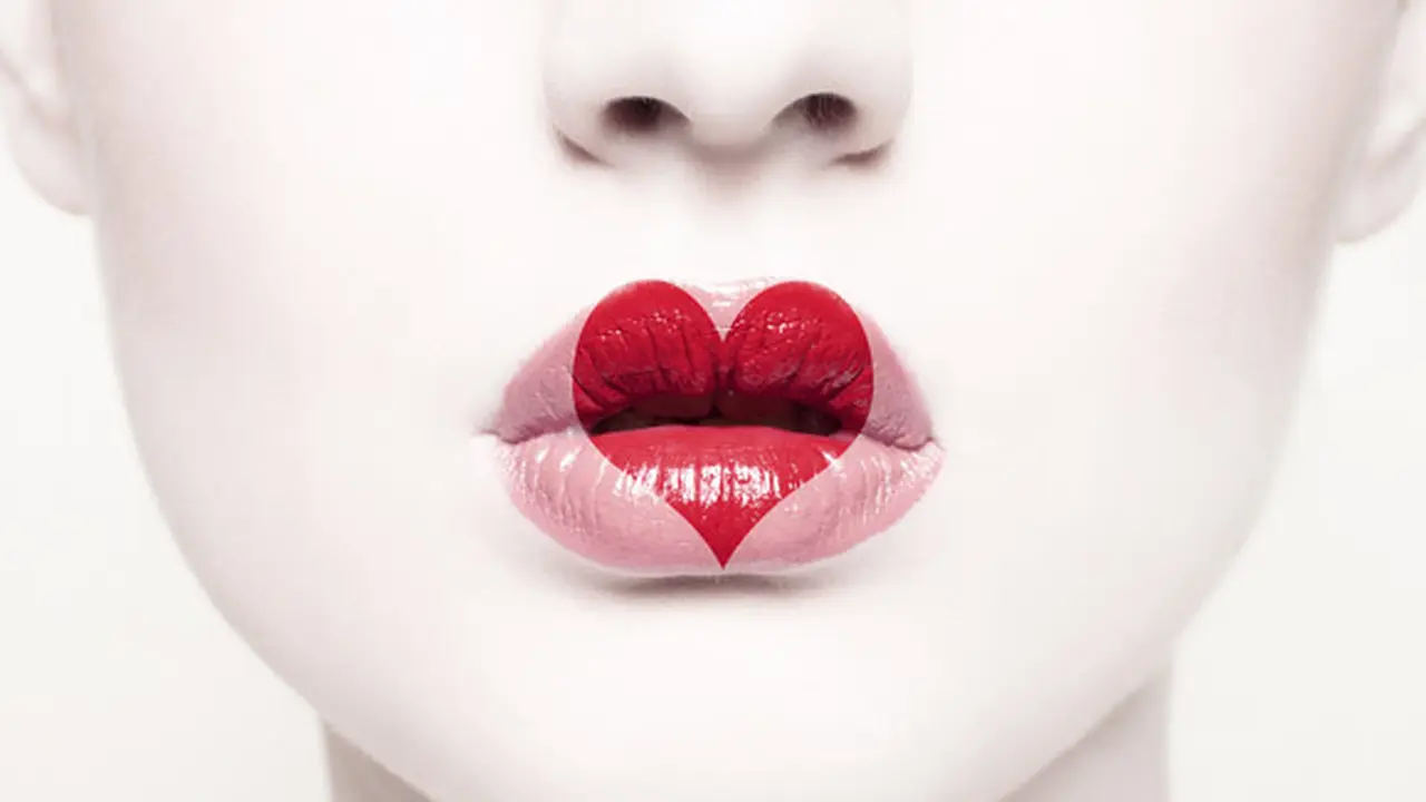 (c) shutterstock
