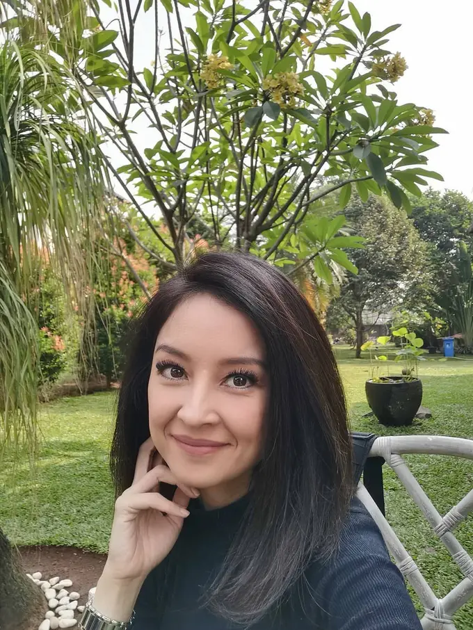 Putri Patricia Tetap Cantik Meski Tak Lagi Muda
