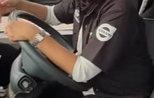 Disopiri Wanita Cantik Berhijab, Naik Bus PO Epa Star Lintas Sumatra Bikin Nyaman Penumpang Dengan Harga Tiket Rp375 Ribu