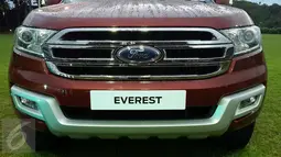 All new Everest memiliki fitur SYNC 2, active park assist, curve control, juga blind spot information system dengan cross traffic alert. (Foto: Septian Pamungkas/Liputan6.com)