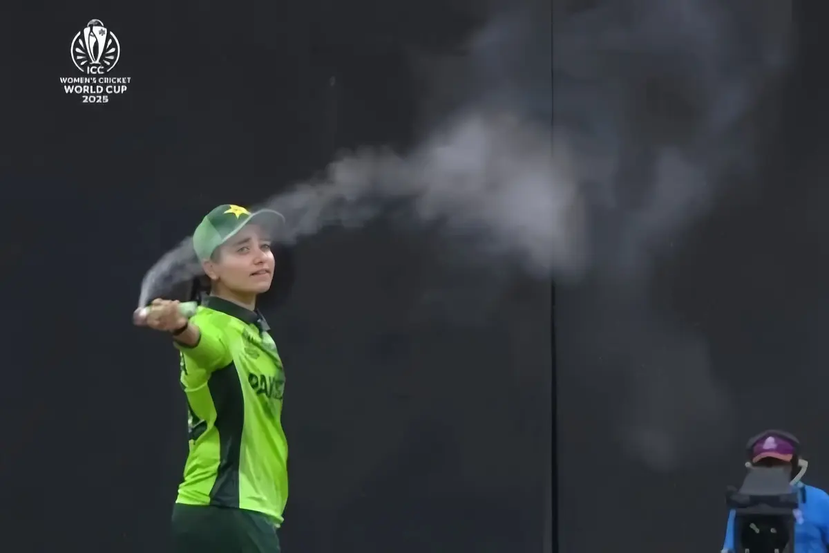 India vs Pakistan: Cricket Star Fatima Sana Becomes Viral After Her Pest Control Sprays