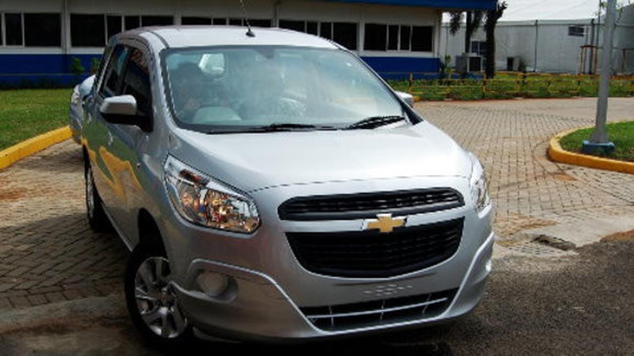 Chevrolet Spin (by Nazar Ray)