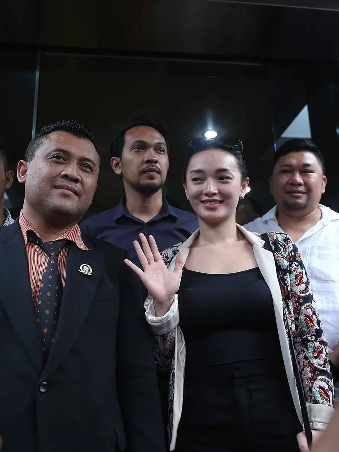 [Bintang] Zaskia Gotik