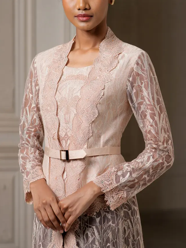 Kebaya Kutu Baru Modern Brokat Elegan Terbaru 2025