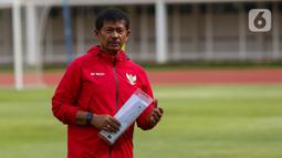 Latihan dipimpin langsung oleh pelatih Timnas Indonesia U-20, Indra Sjafri. (Liputan6.com/Angga Yuniar)