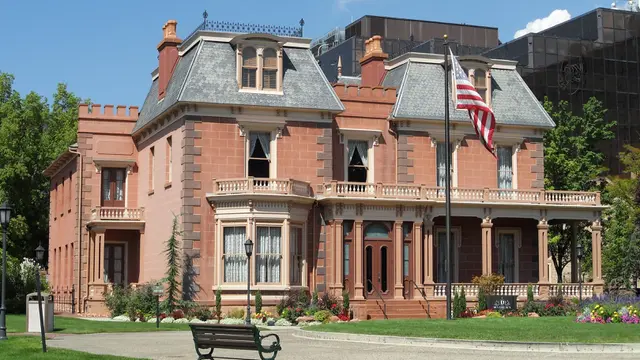 Devereaux House