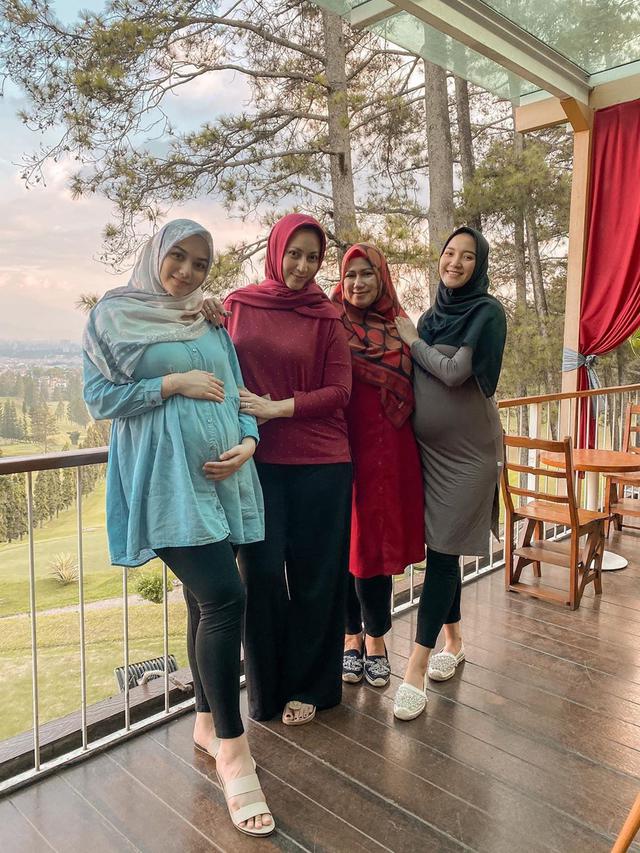 Hamil Bareng, Ini 6 Potret Kompak Citra Kirana dan Erica Putri Pamer Baby Bump