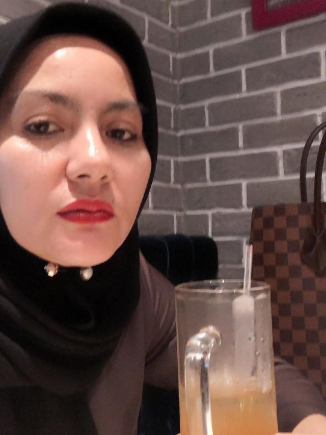 Istri Kedua Azis Gagap