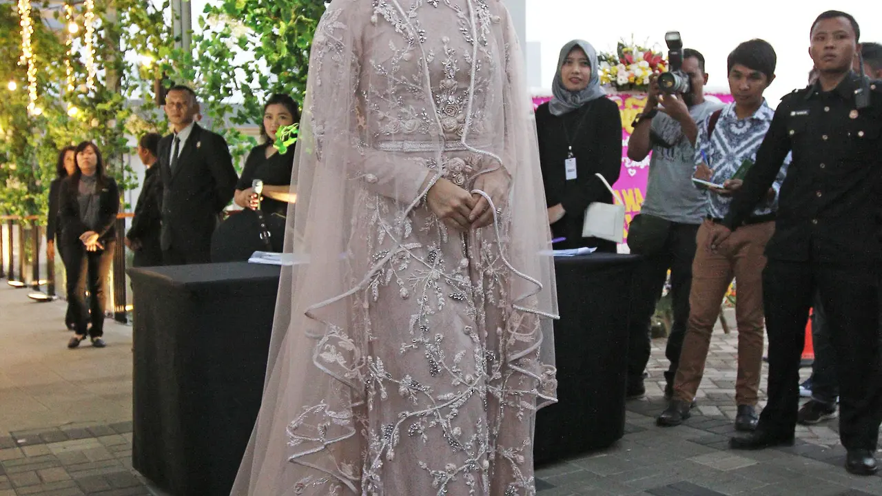 Laudya Cynthia Bella saat Resepsi Kedua di Bandung