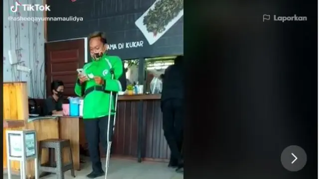 Viral Driver Ojol Penyandang Disabilitas Tetap Semangat Antar Makanan