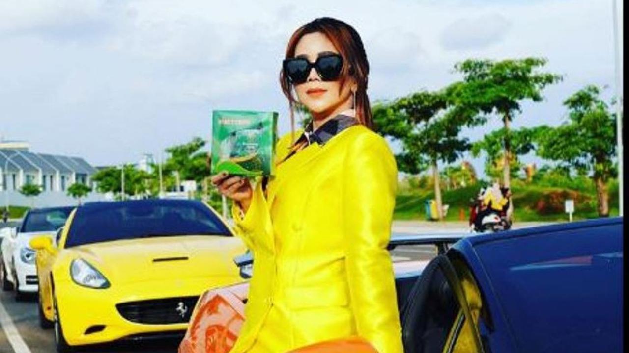 Potret Fenny Frans dan Suami yang Dulunya Sopir Angkot, Rumah Tangga Crazy Rich Makassar yang Kini Jadi Sorotan