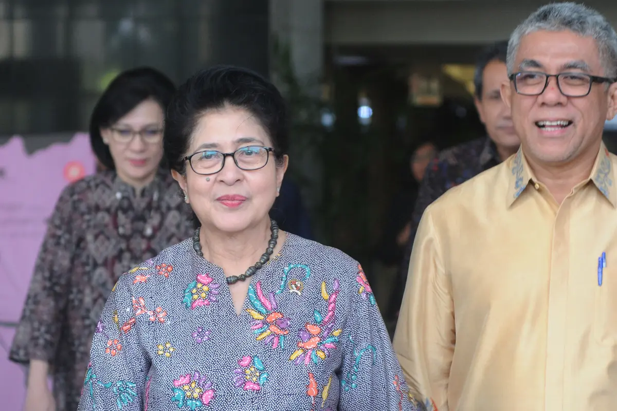 Ekspresi Menkes Nila Moeloek Usai Lakukan Pertemuan di KPK