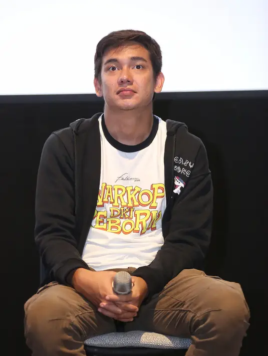 Adipati Dolken (Adrian Putra/Fimela.com)