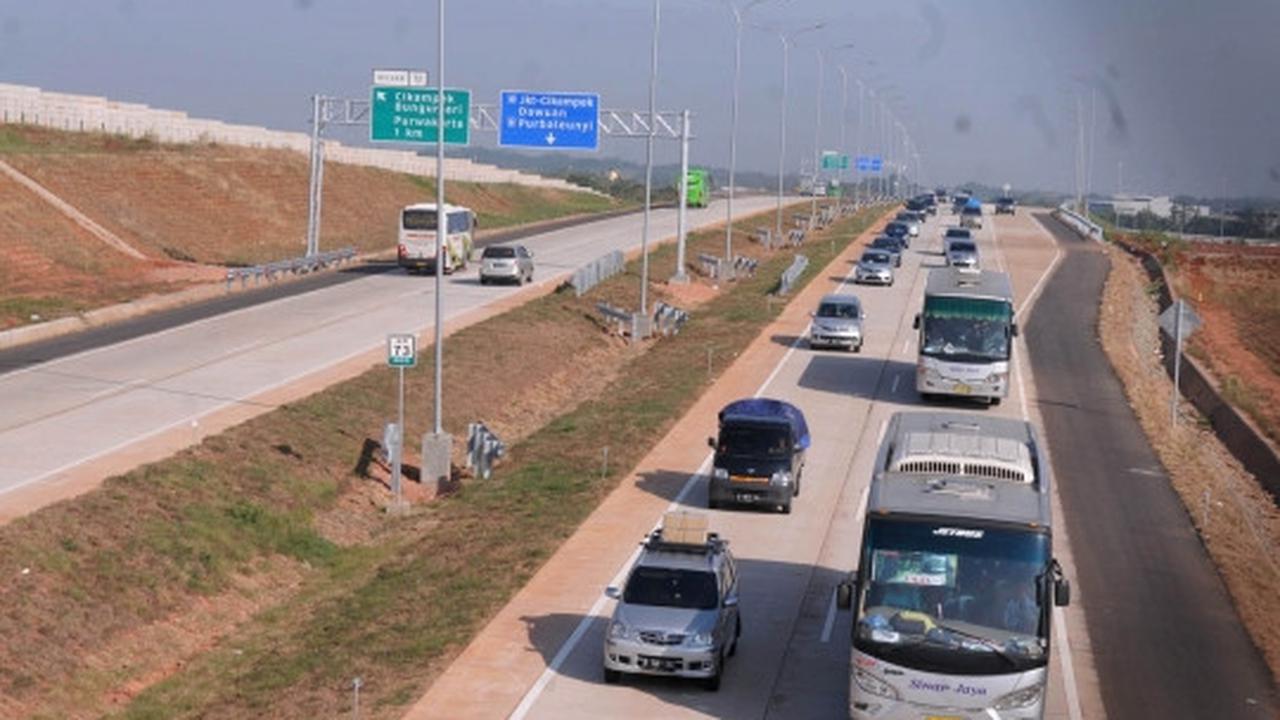 H-3 Lebaran, antrean masuk Tol Cipali mencapai 5 km
