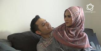 Ben Menceritakan Soal Pernikahan mereka yang diragukan orang lain hingga menjadi Cerita Manis di Perayaan Satu Tahun.