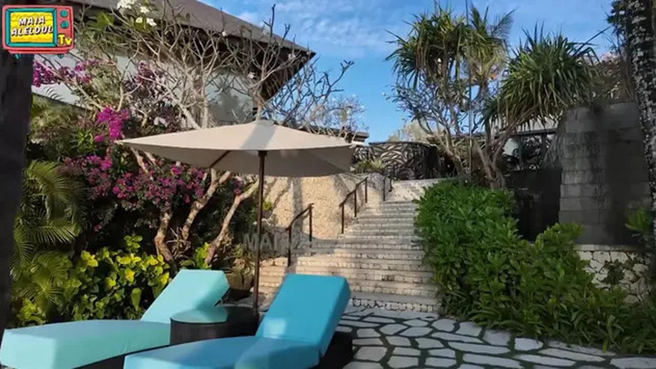 6 Potret Taman Belakang dan Kolam Renang Villa Maia Estianty di Bali, Mewah dengan Gaya Tropis