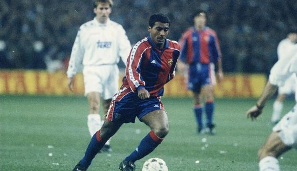 Romario. Striker Brasil yang kini berusia 56 tahun dan pensiun bersama America RJ Januari 2010 ini pernah berseragam Barcelona selama 2 musim, 1993/1994 dan 1994/1995. Dalam laga El Clasico 9 Januari 1994 ia membuat hattrick dan membawa Barcelona menang 5-0. (sport.es)