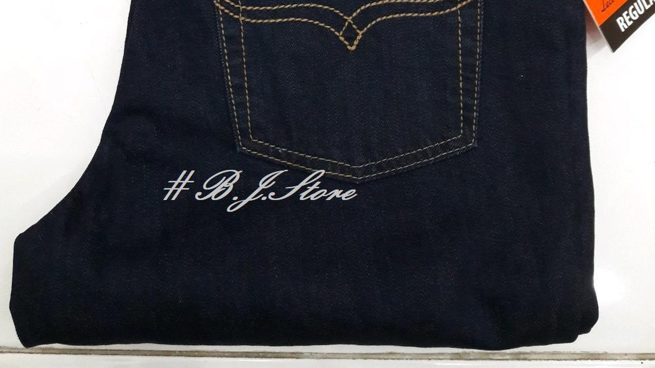 Ilustrasi Lea Jeans