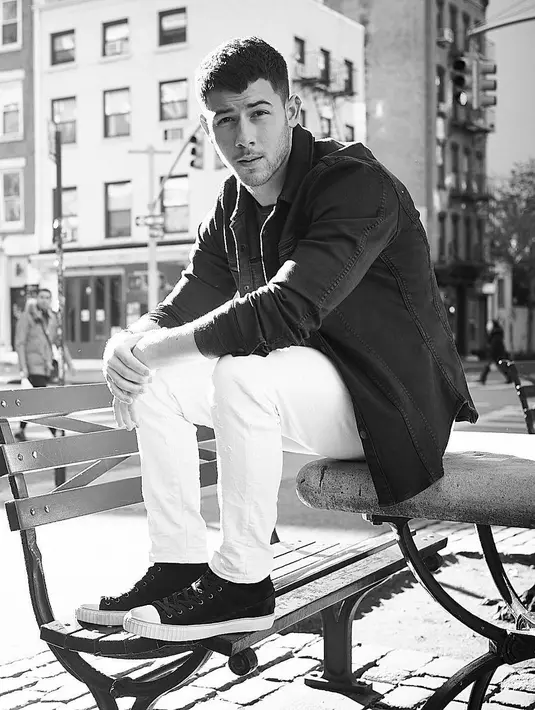 Keduanya pun langsung pergi usai pertunjukkan berakhir. (instagram/nickjonas)