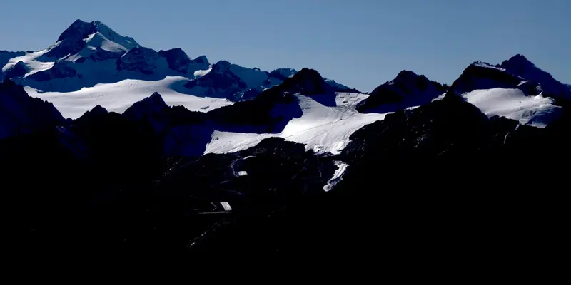 Gletser Pegunungan Alpen
