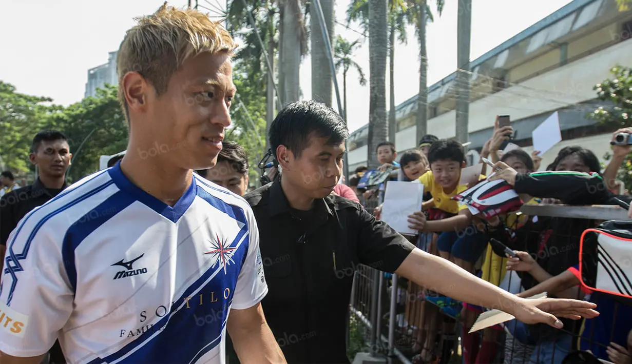 Kedatangan Keisuke Honda merupakan inisiatif dari Honda Estillo, yang merupakan manajemennya, yang sudah menjadi kegiatan tahunan sejak 2009. (Bola.com/Vitalis Yogi Trisna) 