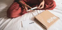 Ilustrasi test pack. Photo by Nylos on Unsplash