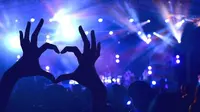 Cuma Konser 8 Detik, Band Ini Buat Penggemarnya Histeris