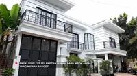 Desain American Classic di Rumah Baru Mpok Alpa, Intip Detailnya!