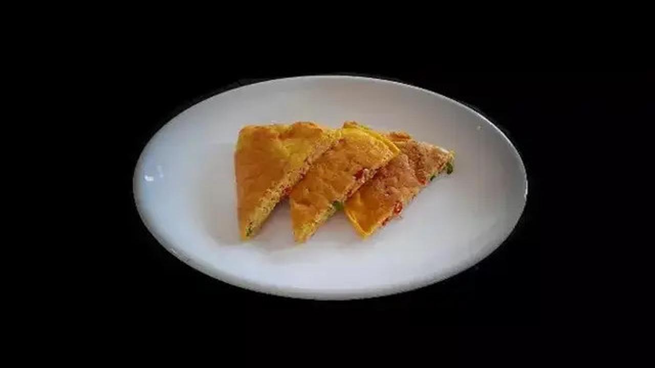 3 Cara Memasak Telur Dadar agar Mengembang Sempurna ala Restoran