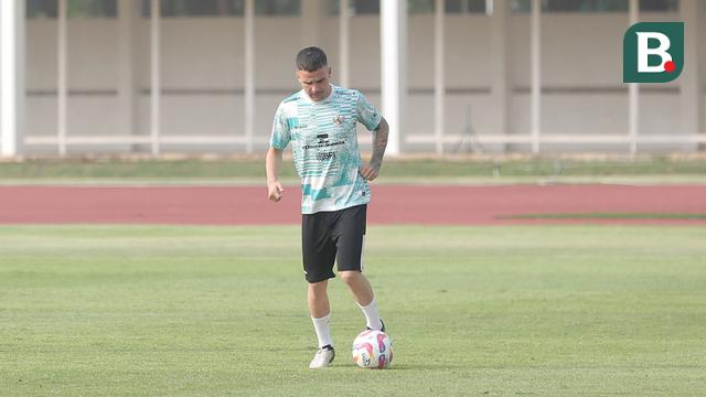 Calvin Verdonk - Latihan Timnas Indonesia