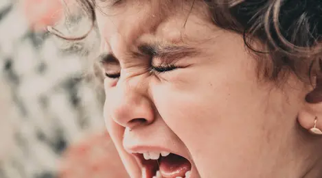 3 Alasan Bayi Menangis Saat Tidur Dan Cara Menenangkannya Parenting Fimela Com