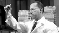 Jonas Salk tidak mau mematenkan vaksin polio (www.itvscience.com).