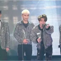 Tak tanggung-tanggung, BIGBANG raih tiga buah piala penghargaan sekaligus dalam The 13th Korean Music Awards