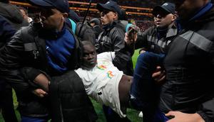 Final Piala Afrika 2025 antara Senegal dan Maroko yang digelar di Rabat berubah menjadi salah satu laga paling kontroversial dalam sejarah turnamen.  (AP Photo/Youssef Loulidi)