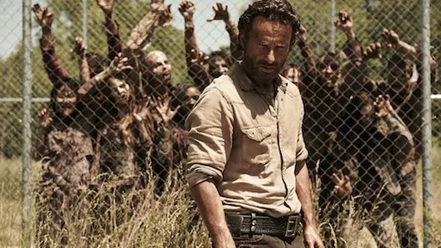 Karakter Utama The Walking Dead Tidak Waras?