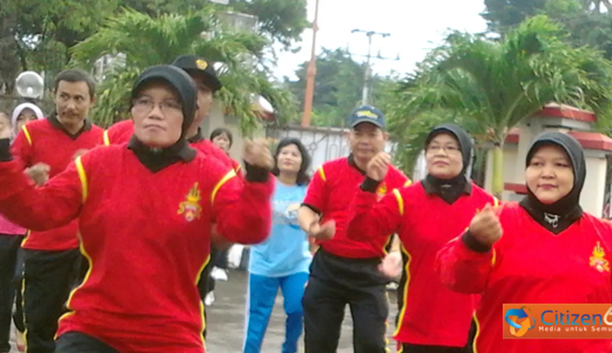 Citizen6, Kendal: Kegiatan ini bertujuan selain menyegarkan fisik prajurit dan para pegawai di lingkungan Minvet juga untuk memperkuat hubungan dengan warga sekitar lingkungan. (Pengirim: Aryo Widiyanto)