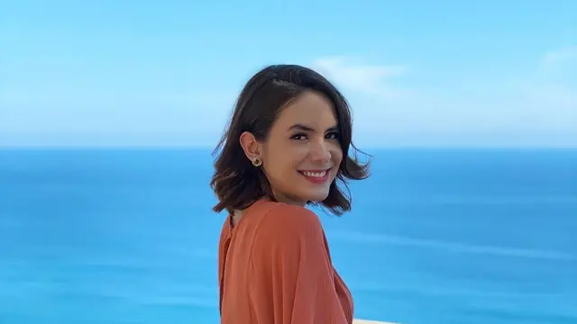 Gaya Rambut Pendek Steffi Zamora Ini Jarang Tersorot, Bikin Pangling