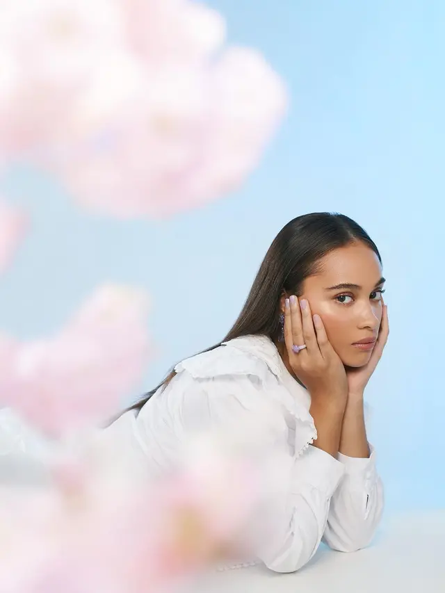 Aurora Ribero tampil menawan dalam berbagai konsep pemotretan (Foto: Instagram auroraribero)