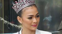 "Kami disini juga jadi SPAK, Saya Perempuan Anti Korupsi. Itu integritas buat kami. Bisa memberikan informasi dari sini kepada keluarga juga,” ucap Kezia Warouw di Gedung KPK, Kuningan, Jakarta Selatan, Senin (27/3). (Bambang E. Ros/Bintang.com)