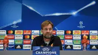 Manajer Liverpool, Jurgen Klopp, memperingatkan Manchester City kalau timnya akan berusaha semaksimal mungkin untuk meraih kemenangan pada leg pertama babak perempat final Liga Champions 2017-2018. (AFP/Paul Ellis)