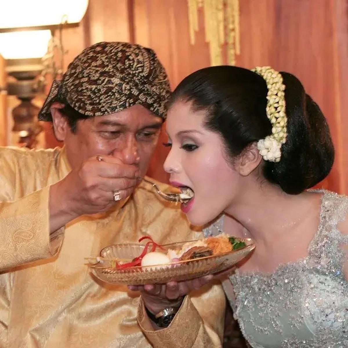6 Potret Kebersamaan Annisa Pohan dan Ayah, Masih Bugar di Usia 79 Tahun