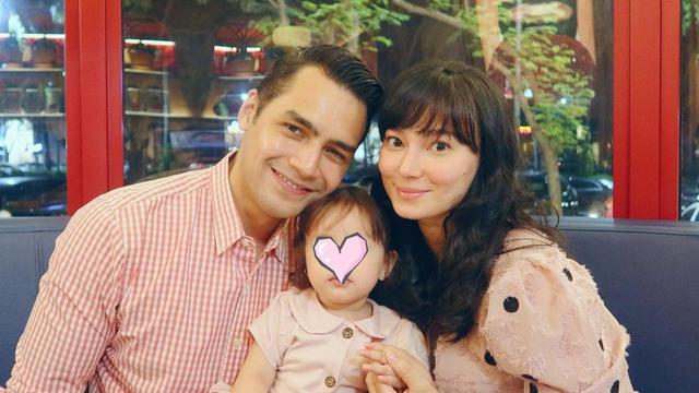 Sempat Hamil Anak Kedua Tapi Keguguran, Ini 6 Potret Keluarga Kecil Asmirandah