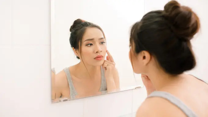 kandungan skincare cocok untuk fungal acne