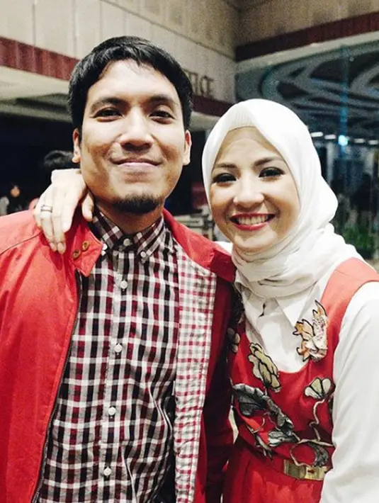 Beberapa waktu lalu, Natasha mengaku ingin menambah momongan lagi. Dua anaknya saat ini berjenis kelamin perempuan, jadi ia ingin punya anak laki-laki. (foto: instagram.com/natasharizkynew)