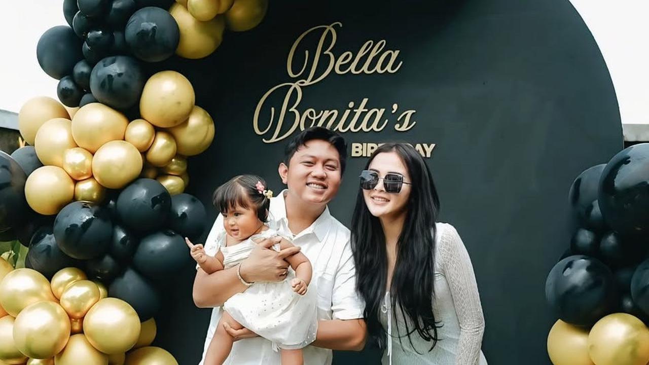 Potret Kejutan Denny Caknan dan Cunda Sang Anak Rayakan Ulang Tahun Bella Bonita ke-26 di Vila Mewah
